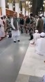 Nawaz Sharif Got Insulted In Masjid-e-Nabwi By Pakistanis