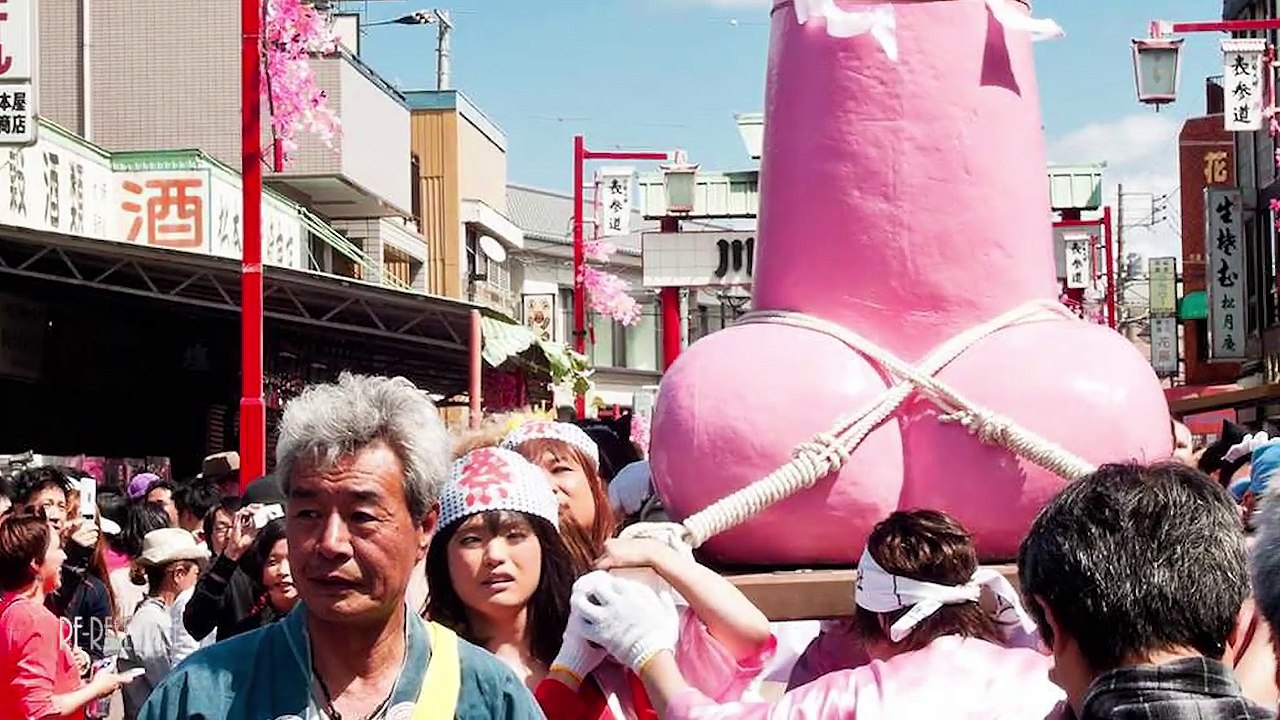 अनोखे रीती रिवाज़ 18+ -- कृपया बच्चे ना देखे -- Most Bizarre Traditions From Around The World
