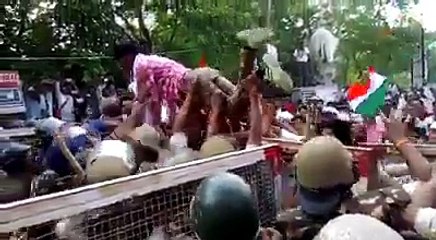 حمدين صباحى بتاع الهند لا الحكومة عايزاه ولا الشعب عايزه..هتموت من الضحك