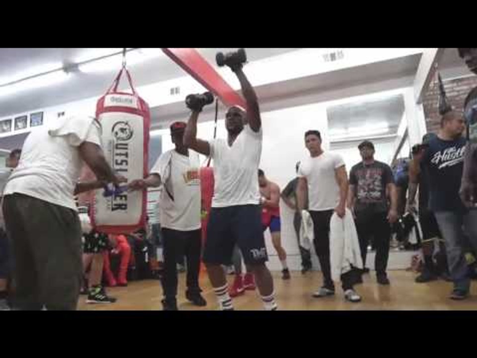 Floyd Mayweather vs Conor McGregor Floyd Is Ready - Is Conor? - EsNews Boxing