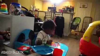 02.Lyon's Family Christmas 2016 - Home Movie - Vlogmas Day #19_clip46