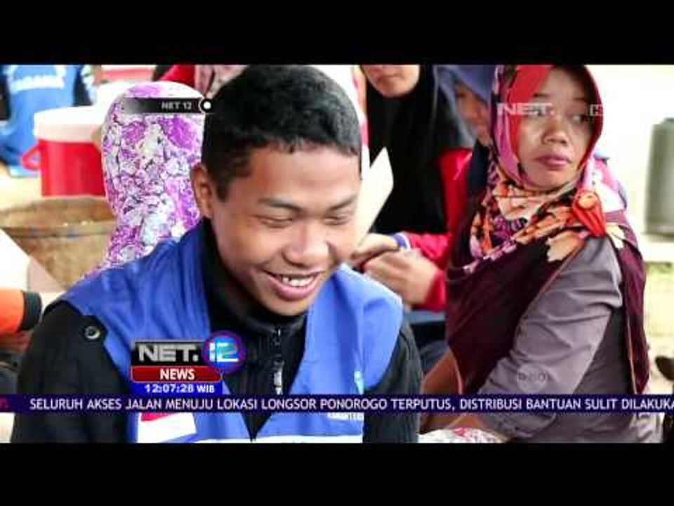 Tengok Kondisi Dapur Umum Korban Longsor Ponorogo yang Hasilkan 4500 Porsi Makan/Hari - NET12