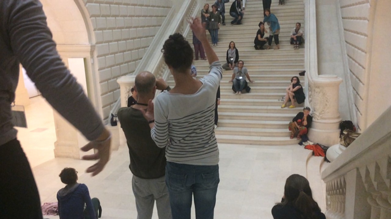 Réveil au musée d'arts