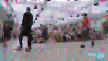 Drake Debuts  Signs  During Louis Vuitton s Paris Fashion Week Show   Billboard News