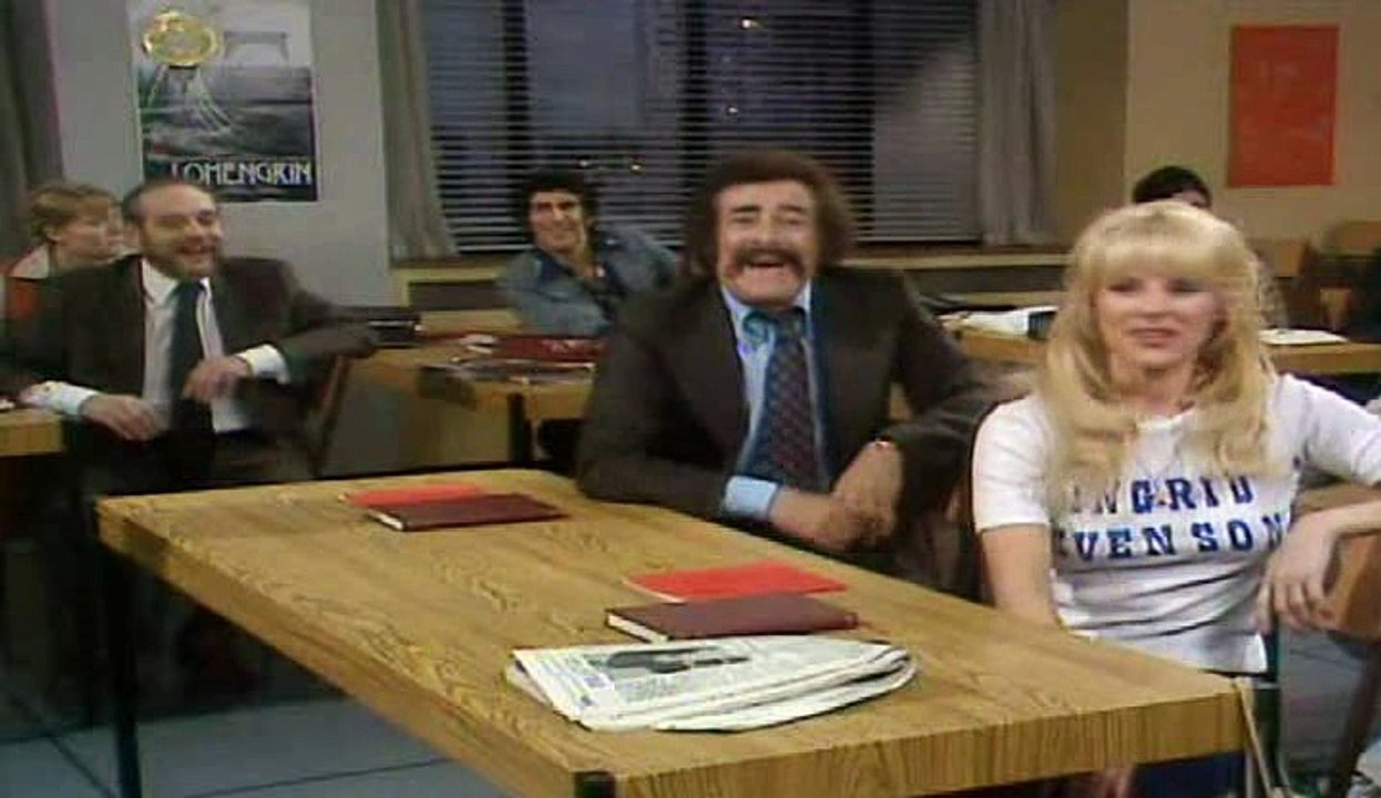 Mind Your Language S02E08 After Three
