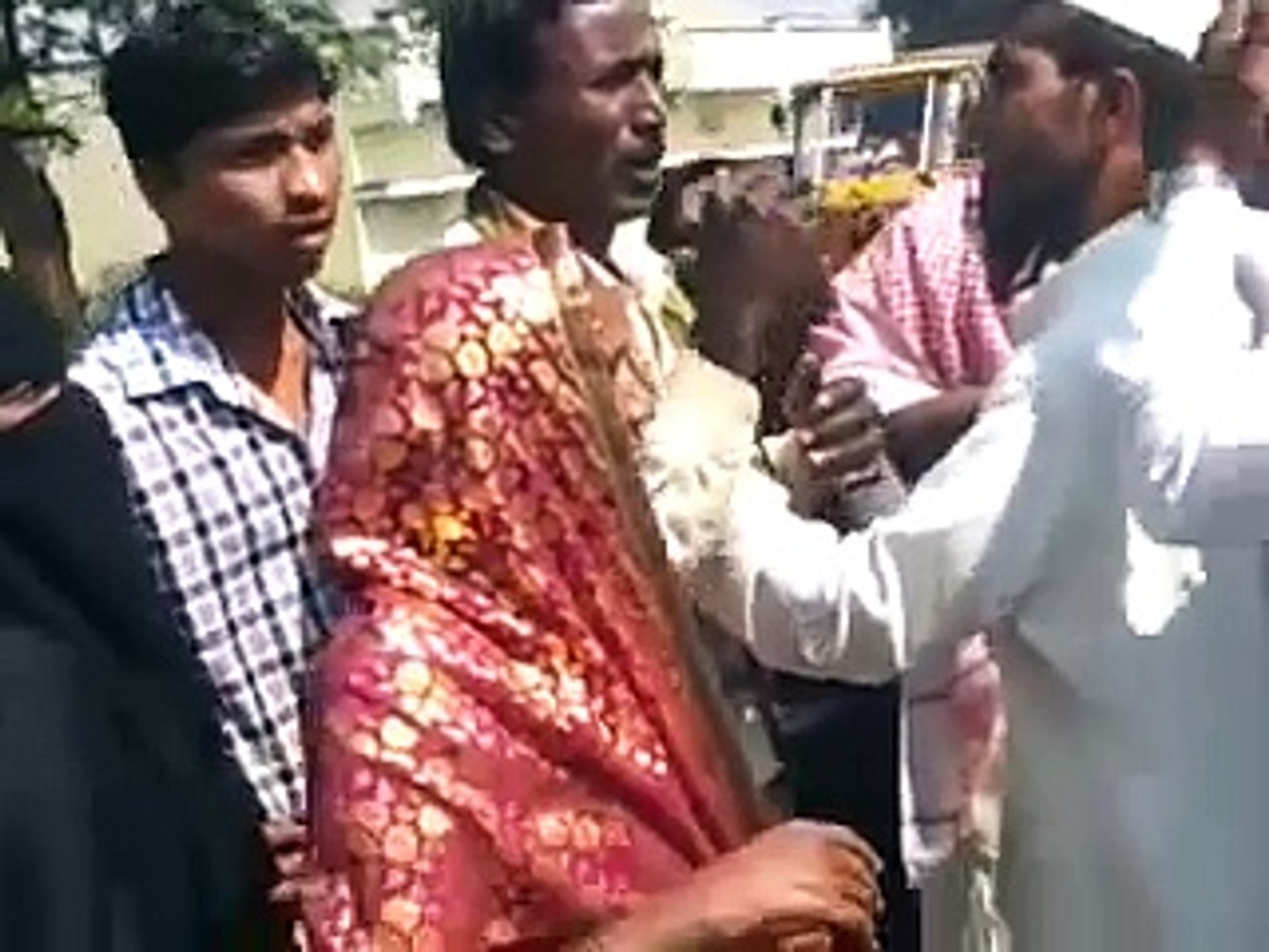 Girls marriage qadiani for IS IT