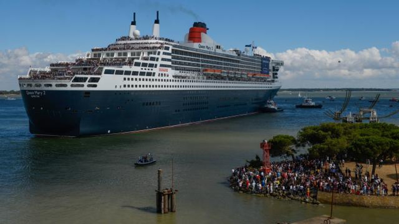 REPLAY : Retour du Queen Mary 2 à Saint-Nazaire