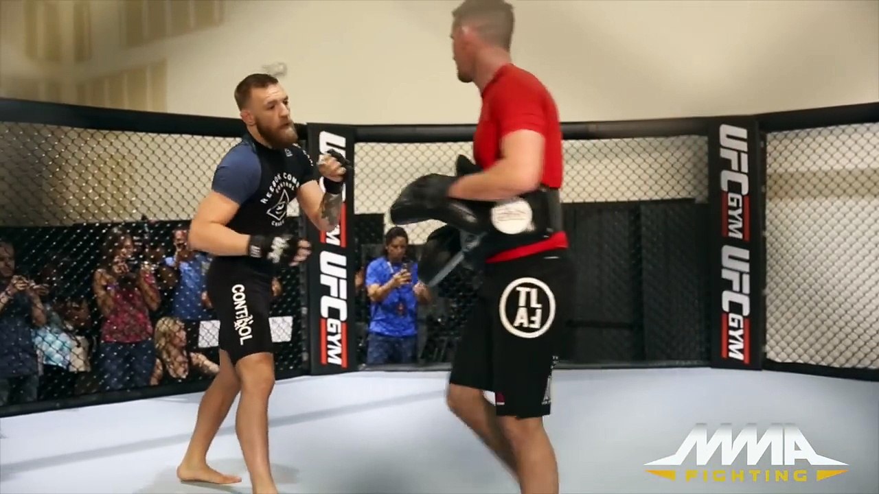 UFC 202- Conor McGregor Media Workout