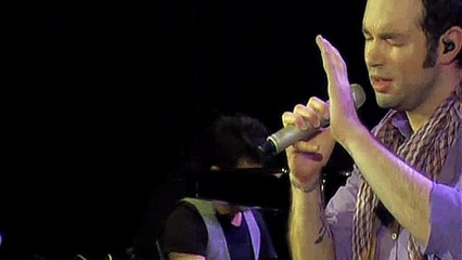 SANTIAGO CRUZ - Y SI TE QUEDAS QUE