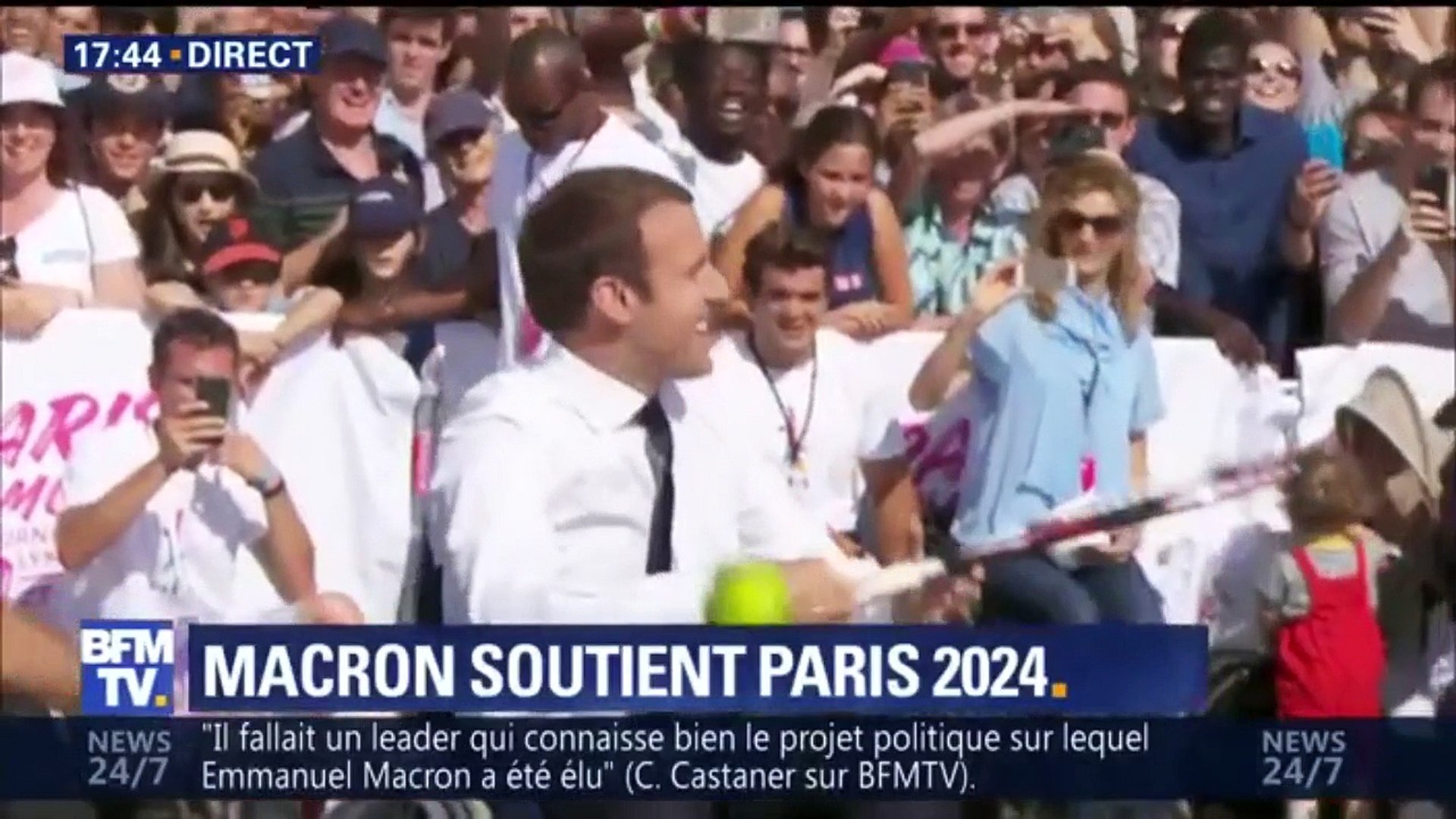 Emmanuel Macron joue au tennis en fauteuil roulant avec des athlètes  handicapés - Vidéo Dailymotion
