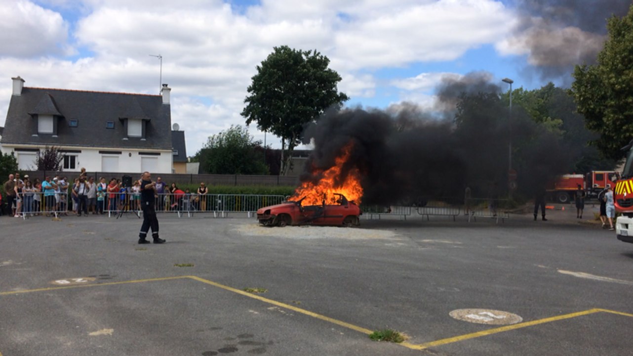 Des démonstrations grandeur nature chez les pompiers