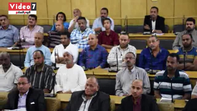 محافظ أسوان يعلن عن مخطط عام لإنشاء 9 مناطق صناعية وحرفية