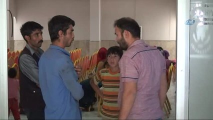 Uyuşturucu Tacirinden Gazetecilere: "Çektiğiniz Ayıp Değil Mi?"