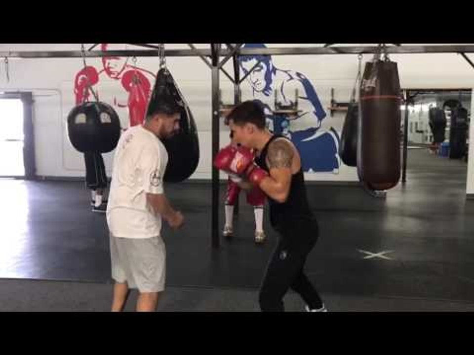 Monster! oscar valdez working out