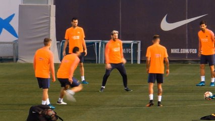 More to come from 'best ever' Messi - Ronald De Boer