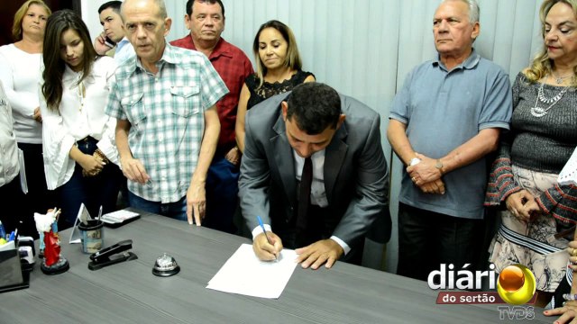 Marcos do Riacho do Meio assume a prefeitura de Cajazeiras