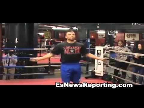 victor ortiz talks trash on floyd mayweather and marcos maidana EsNews Boxing