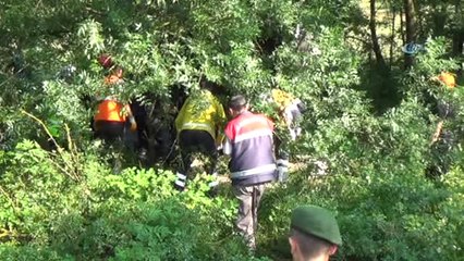 Tem Otoyolunda Feci Kaza: 3 Ölü, 1 Yaralı