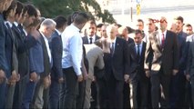 Ankara - MHP Lideri Bahçeli, Türkeş'in Kabrini Ziyaret Etti
