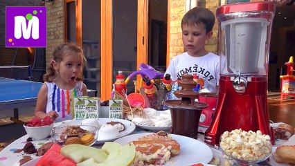 BAD KIDS VS DADDY Украли ШОКОКЛАД STEALS A LOT of CHOCOLATE Candy on playground Family Fun IRL Katy & Max new video 2017