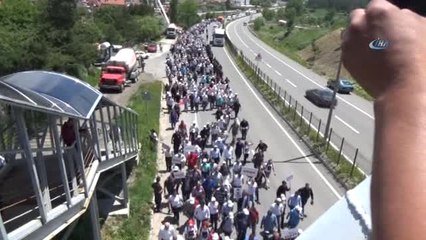 Kılıçdaroğlu'na "Rabia" İşaretli Karşılama