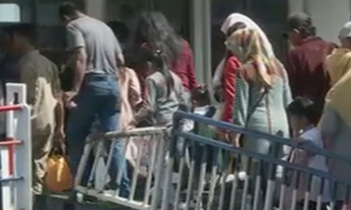 Hari Idul Fitri, Pemudik Tetap Padati Pelabuhan Merak