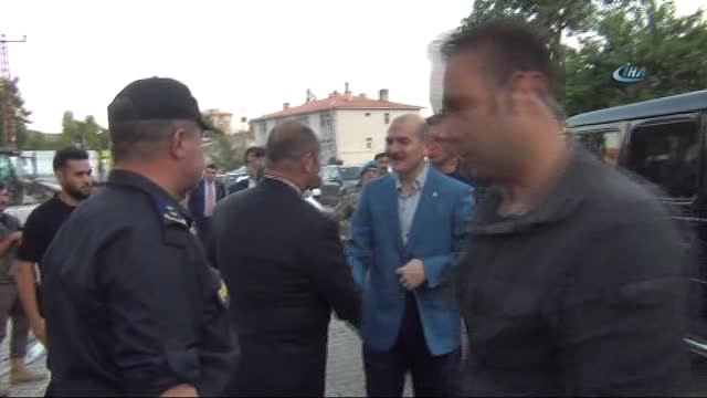 Bakan Soylu Bayram Namazını Sınırın Sıfır Noktası Çukurca İlçesinde Kıldı