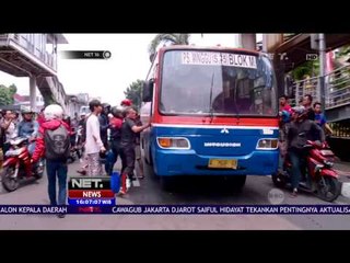 Metromini Tabrak Lari Pria yang Menyebrang jalan di Jalur Busway - NET16