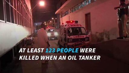 Deadly oil tank explodes in Pakistan, hundreds killed