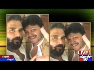Golden Star Ganesh's Selfie With Bollywood Actor Sunil Shetty