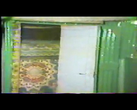 Vidéo inédite de Serigne Cheikh Ahmed Tidiane Sy et Serigne Mansour Sy en ziarra au mausolée de Serigne Babacar Sy.