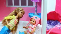 Poupées vidéos jeunes filles pour clin doeil sur russe avec poupées Barbie piscine barbie pupsiki