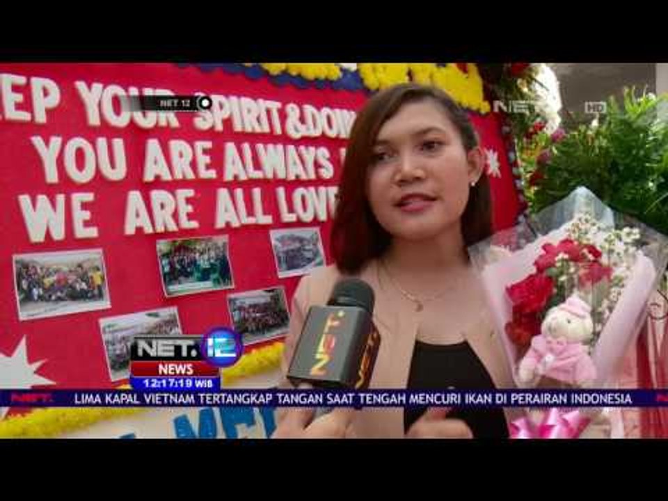 Live Report - Kondisi Balai Kota DKI Dimana Dipenuhi Warga yang Ingin Temui Ahok - NET12