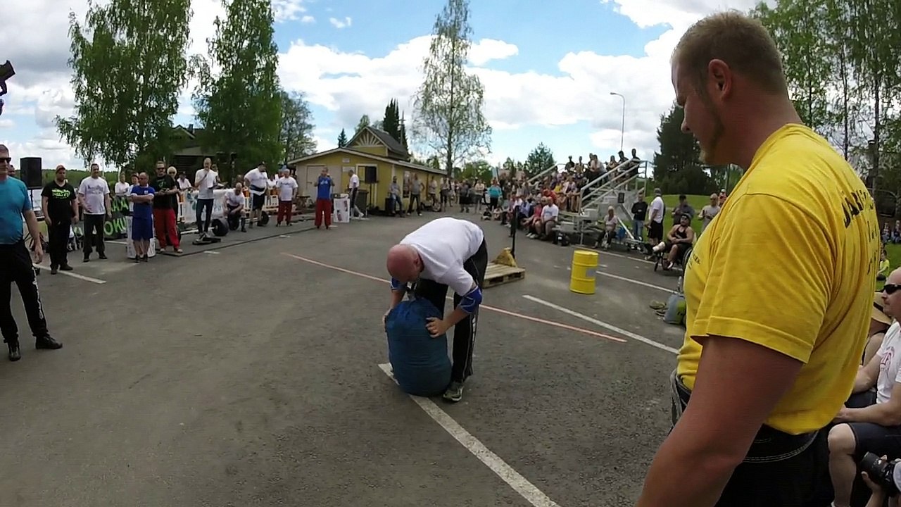 Sataman vahvin mies 2017 Laukaa. Alle 105 kg lastaus