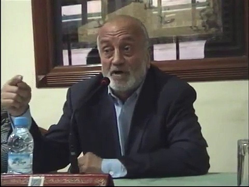 محاضرة الاستاذ احمد الشيخ بنادي الاتحاد تطوان حول مسلمي اوربا ومشكلة الاندماج 2 - Video Dailymotion