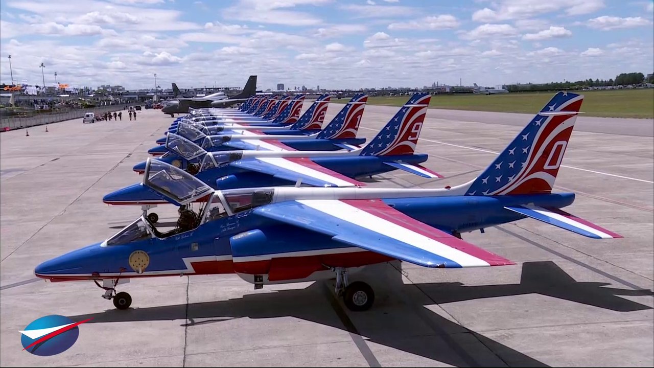 25 Juin - Vol de la Patrouille de France au Salon du Bourget 2017