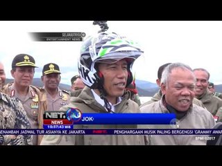 Gaya Jokowi Pantau Proyek Trans Papua