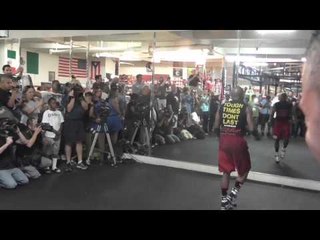 mayweather vs maidana floyd has sick skills on jump rope  EsNews Boxing
