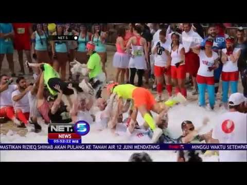Lomba Lari Dengan Kostum Unik - NET5