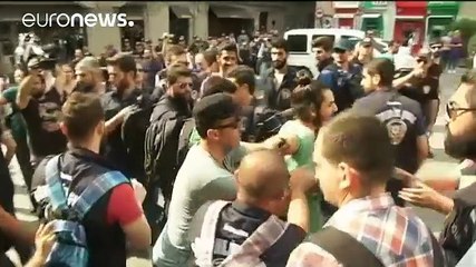 Turquie: La police fait usage de balles en caoutchouc pour empêcher des milliers de personnes de défiler