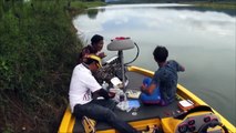 Mancing Mania #5 - Seru Banget Tiga Orang Thailand ini Mancing Ikan Toman Monster