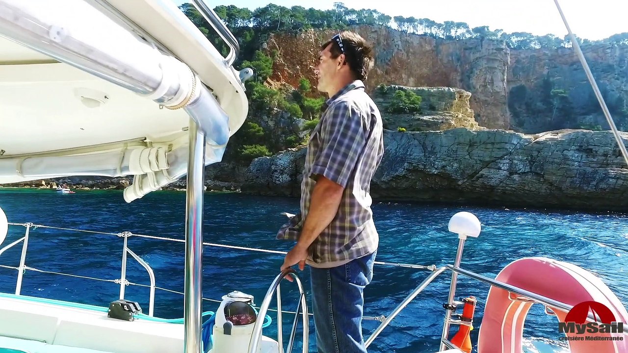 naviguer en voilier, une croisière dans les calanques