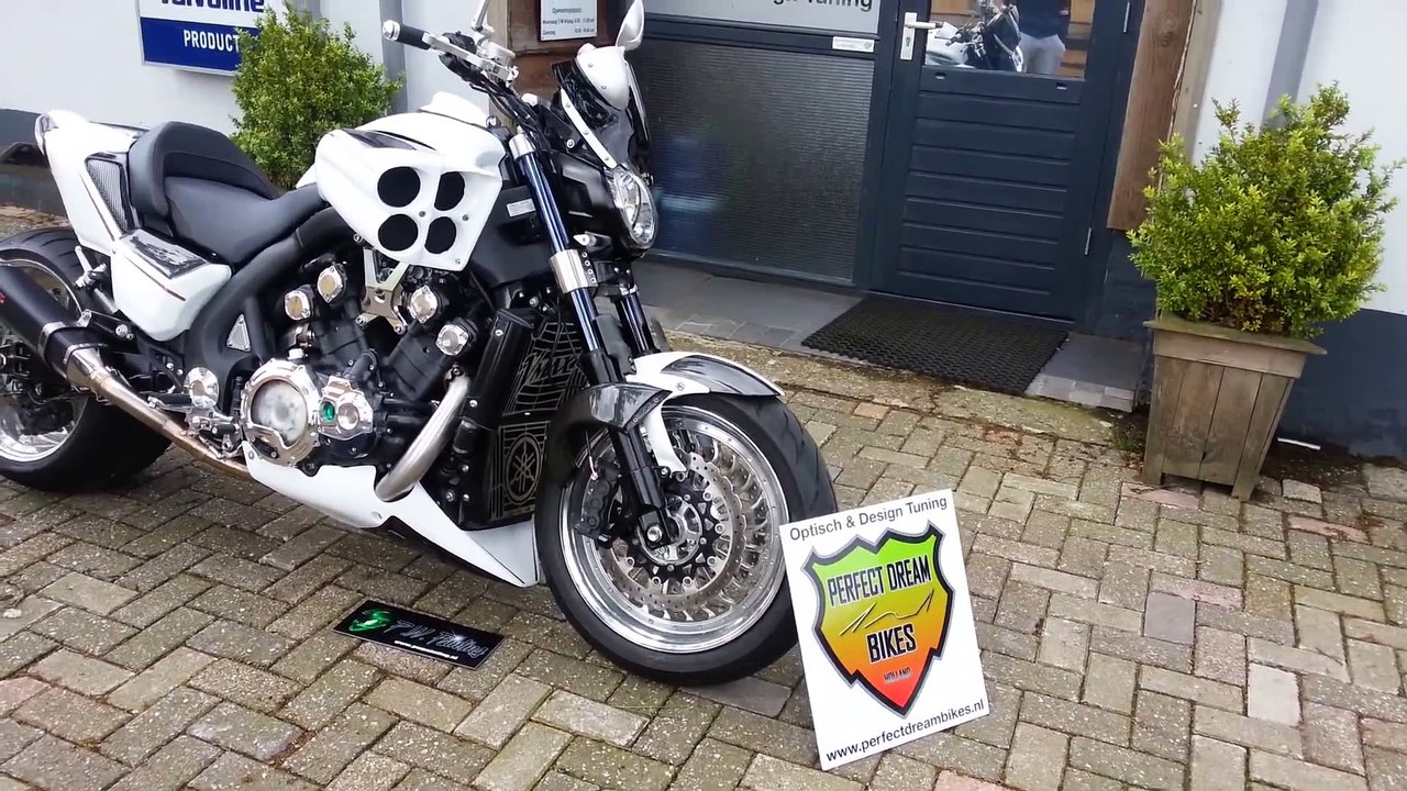 V-max 1700 custom