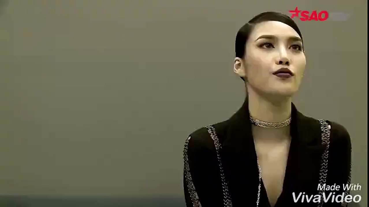 Hơn cả “môi thâm”, Minh Tú còn nói “cởi quần độn mông ra” với Lan Khuê