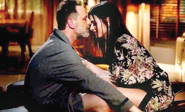 Özge Özpirinçci, Makyajsız Fotoğrafını Eleştiren Takipçisine Ayar Verdi