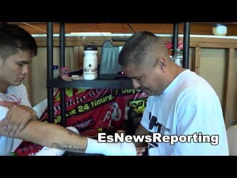 floyd mayweather vs marcos maidana robert garcia wraps chino hands EsNews Boxing