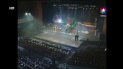 Miss Turkey 1997 - Çağla Şikel ve Burcu Esmersoy