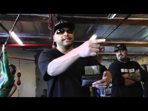 floyd mayweather vs marcos maidana Rapper Spits Flow in oxnard - esnews boxing