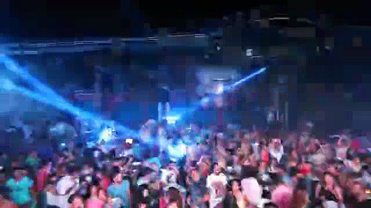 Marmaris'te Gece Hayatı (Gavur Yine Eğleniyor)