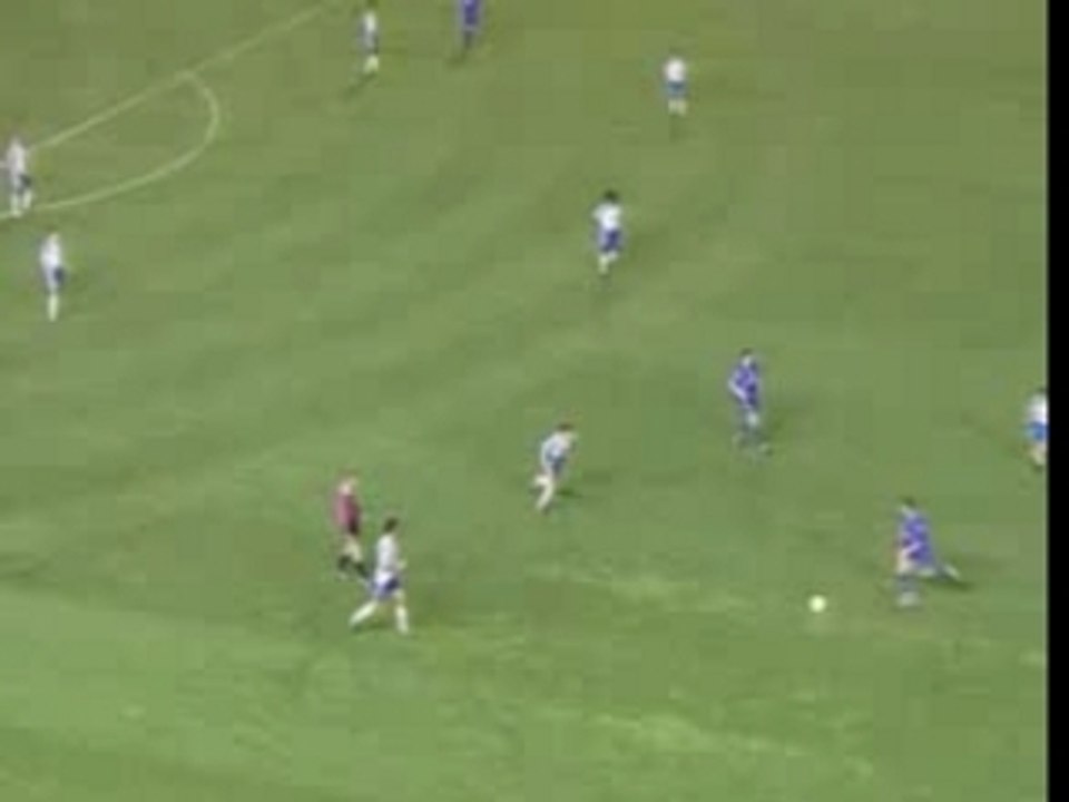 Football goals - roberto carlos